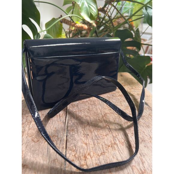 Vintage Whiting & Davis International Patent Leather Crossbody - Picture 4 of 7